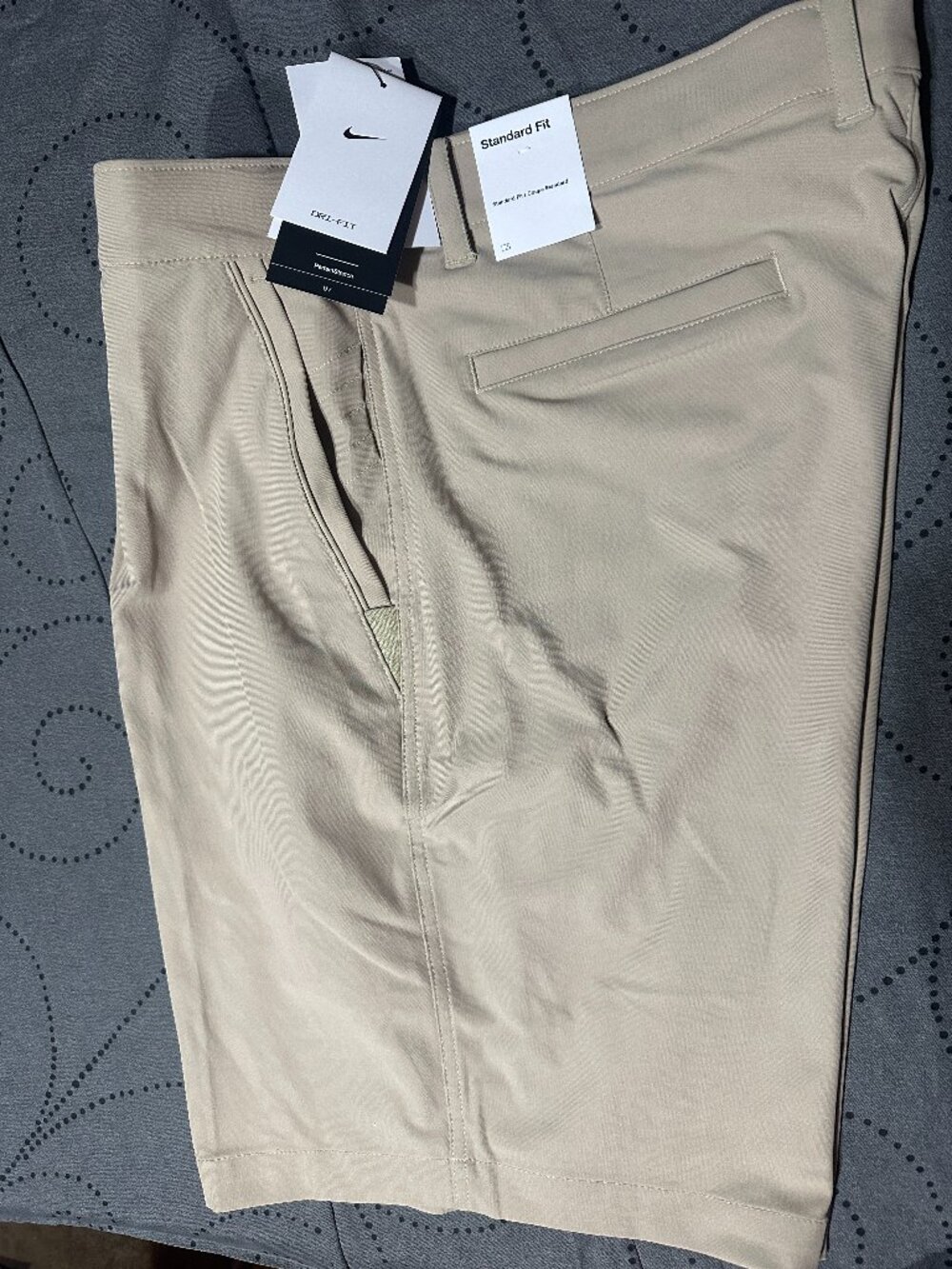 NIKE PAR GOLF STANDARD FIT LIMESTONE PLEATED SHORTS SIZE 38 MEN NWT $95.00